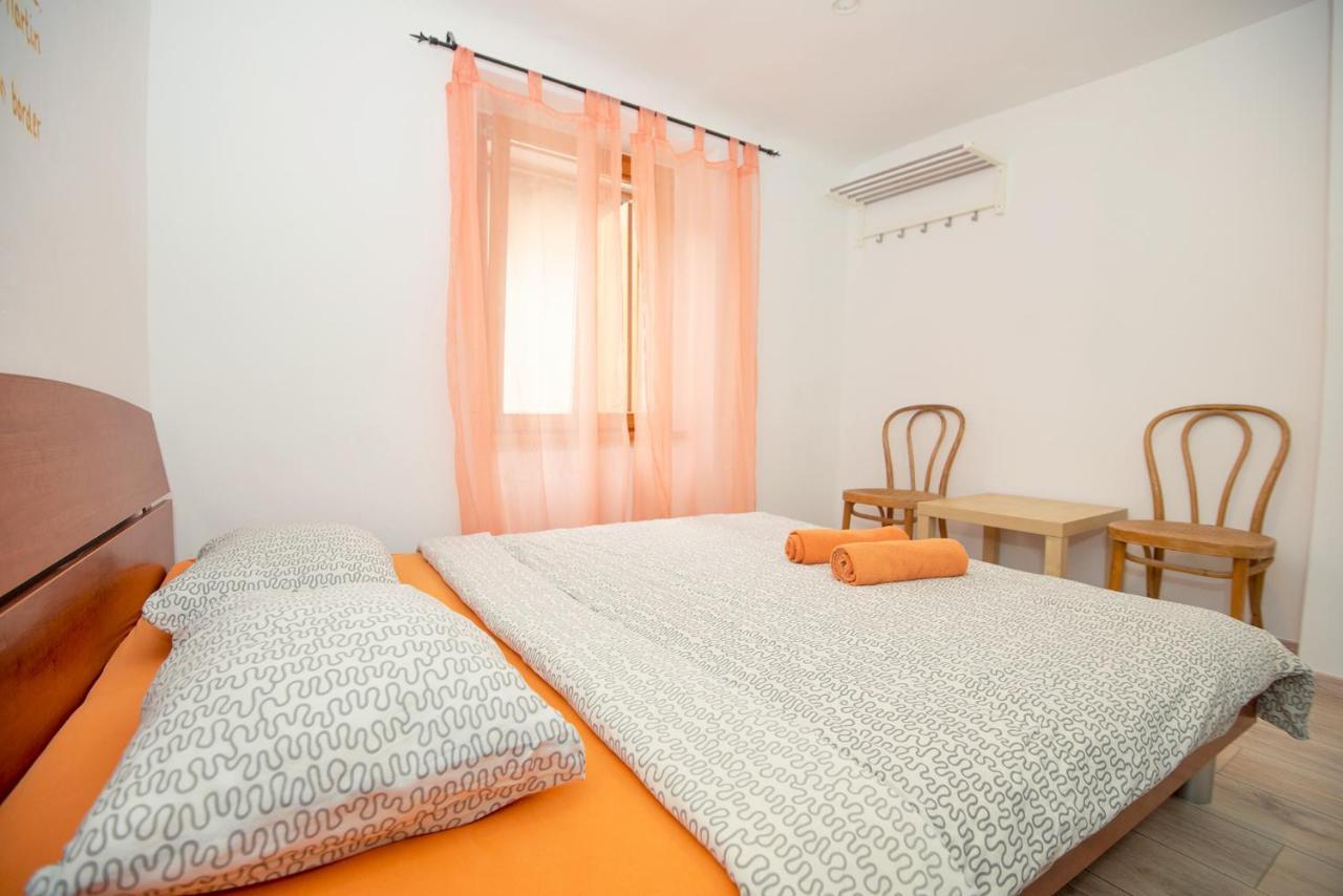 Alibi B11 Hotell Piran Eksteriør bilde